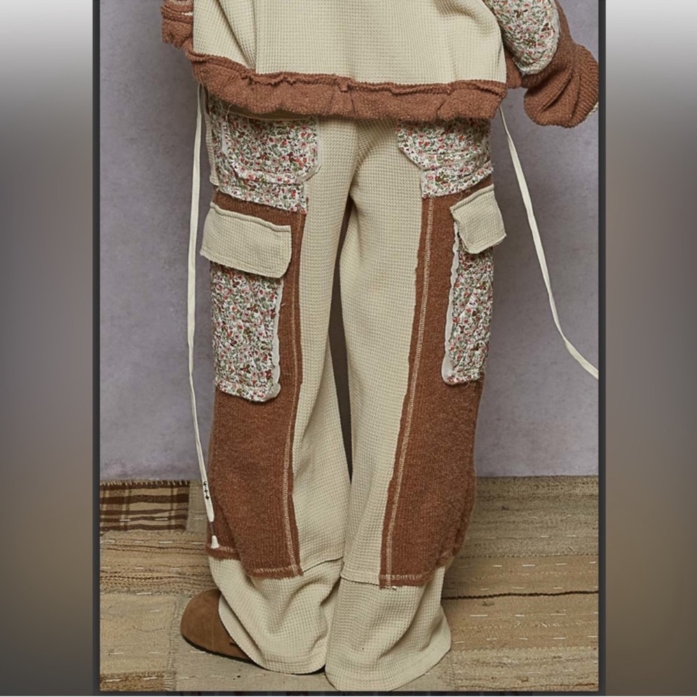 POL Wide-Leg Patchwork Cargo Pants in Brown & Cream with Floral Panels NWOT - Picture 4 of 9